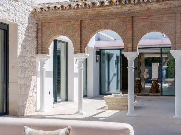 Las Palmeras Exteriors 10mb-21