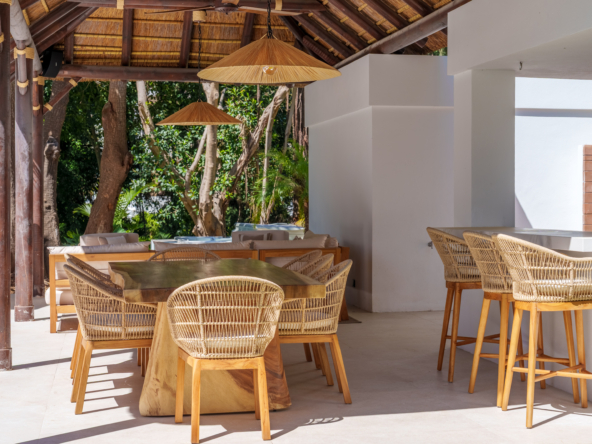 Las Palmeras Exteriors 10mb-23