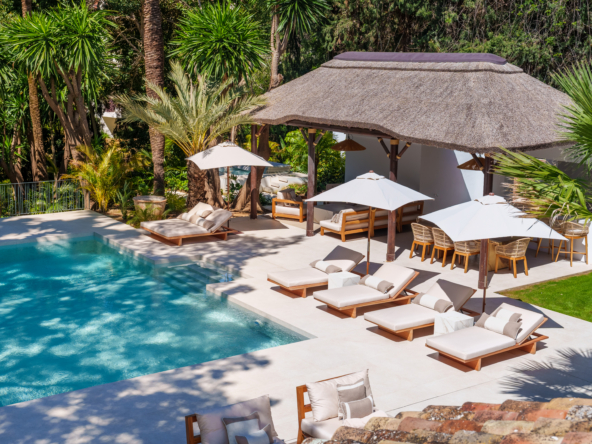 Las Palmeras Exteriors 10mb-28