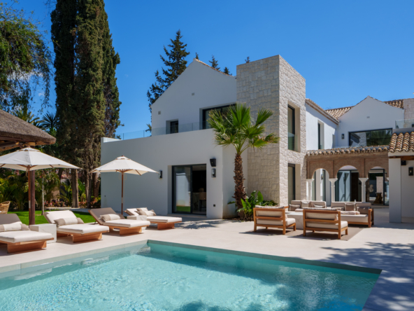 Las Palmeras Exteriors 10mb-4