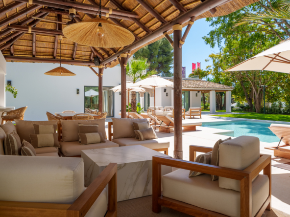 Las Palmeras Exteriors 10mb-8