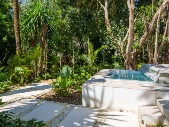 Las Palmeras Exteriors 10mb-9