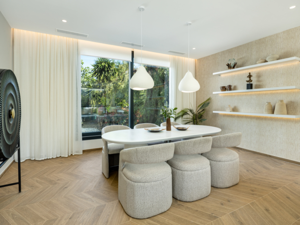 6 Dining area